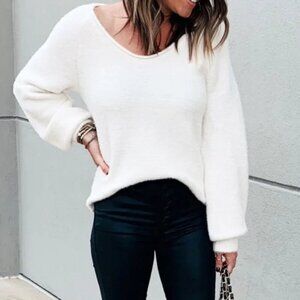 Abercrombie & Fitch Soft Eyelash Furry Scoop Neck Sweater White Cream Sz Medium